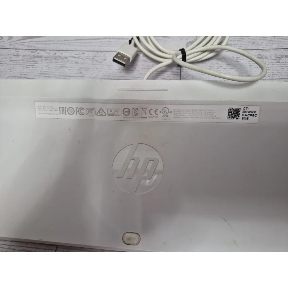 HEWLETT PACKARD white/ Black keyboard wired Ct Bewrp 0acp80